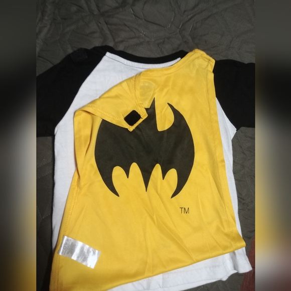 Batman Detachable Cape tShirt Toddler Costume tShirt, 3T - Picture 2 of 4